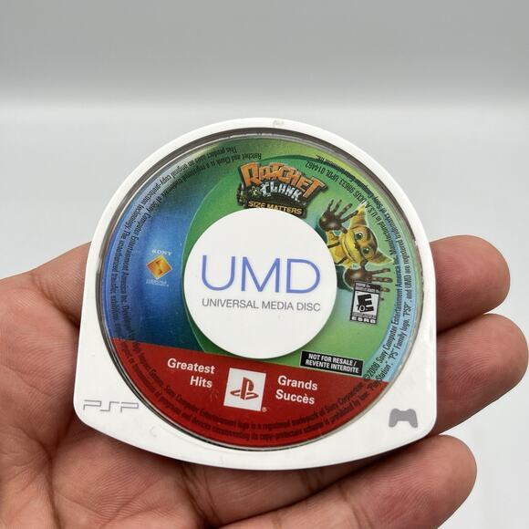 Ratchet & Clank Size Matters Sony PSP 2007 Playstation Portable UMD Game Only - Picture 1 of 4
